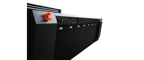 What Is the Difference Between Industrial and Desktop UV Flatbed Printers